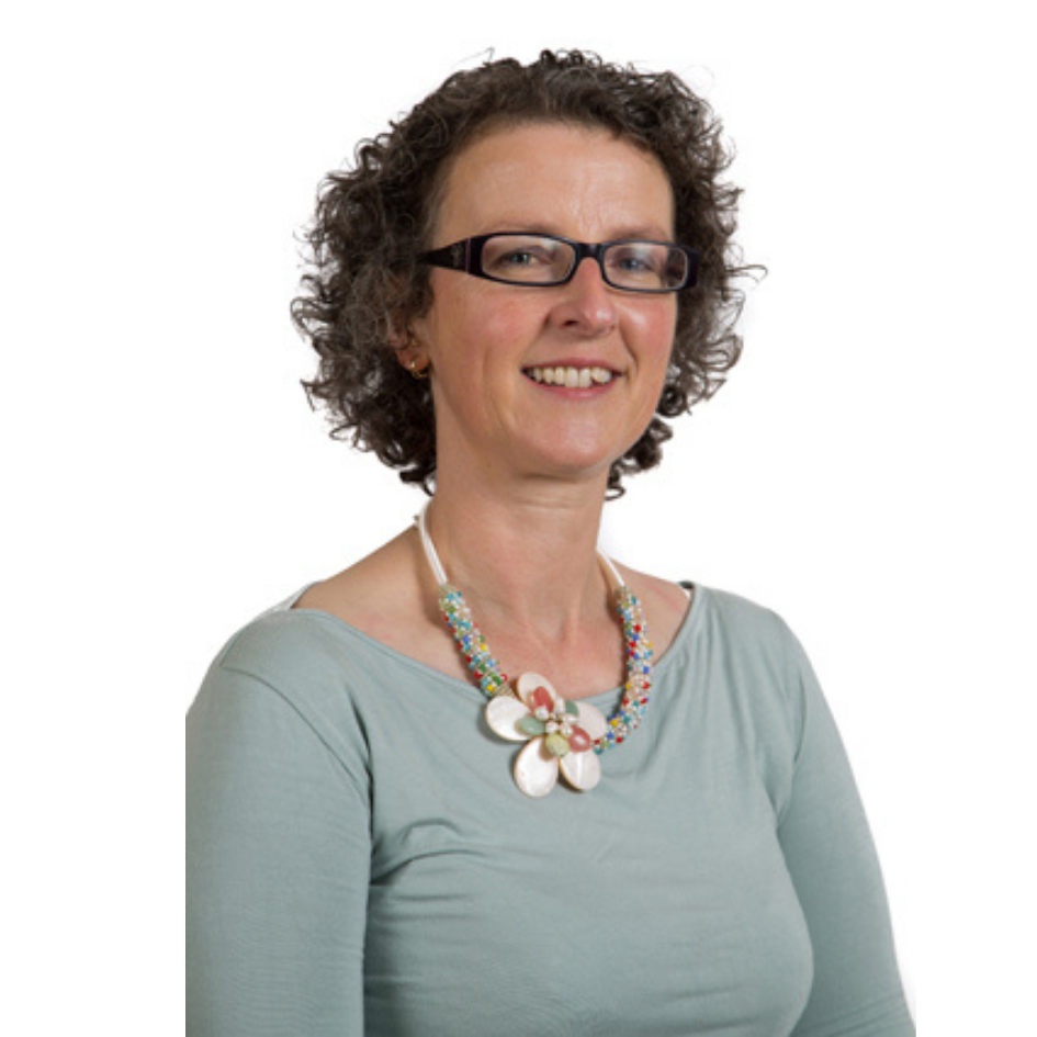 Dr Maeve Henchion, agri-food researcher specialising in food systems, sustainability, and consumer behaviour in the agri-food sector.